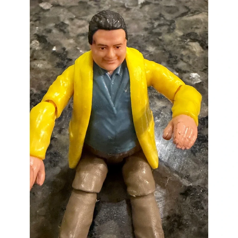 Mattel Jurassic Park Dennis Nedry Action Figure Yellow Raincoat Legacy Figure